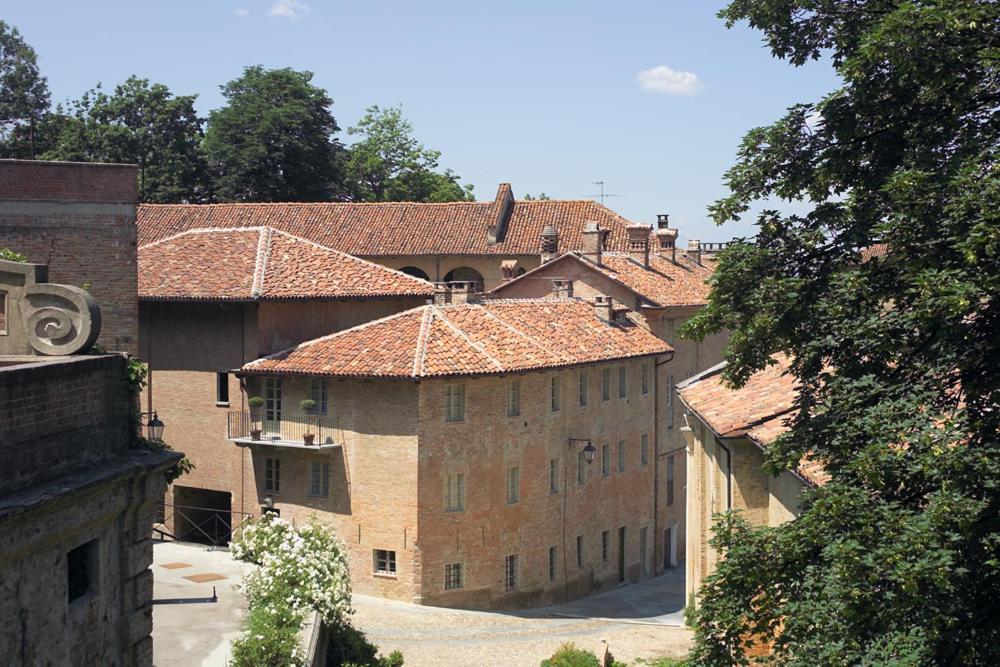 Marchesi Alfieri - Cantine E Ospitalita San Martino Alfieri Exteriér fotografie