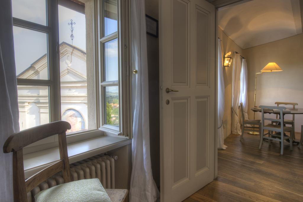 Marchesi Alfieri - Cantine E Ospitalita San Martino Alfieri Pokoj fotografie