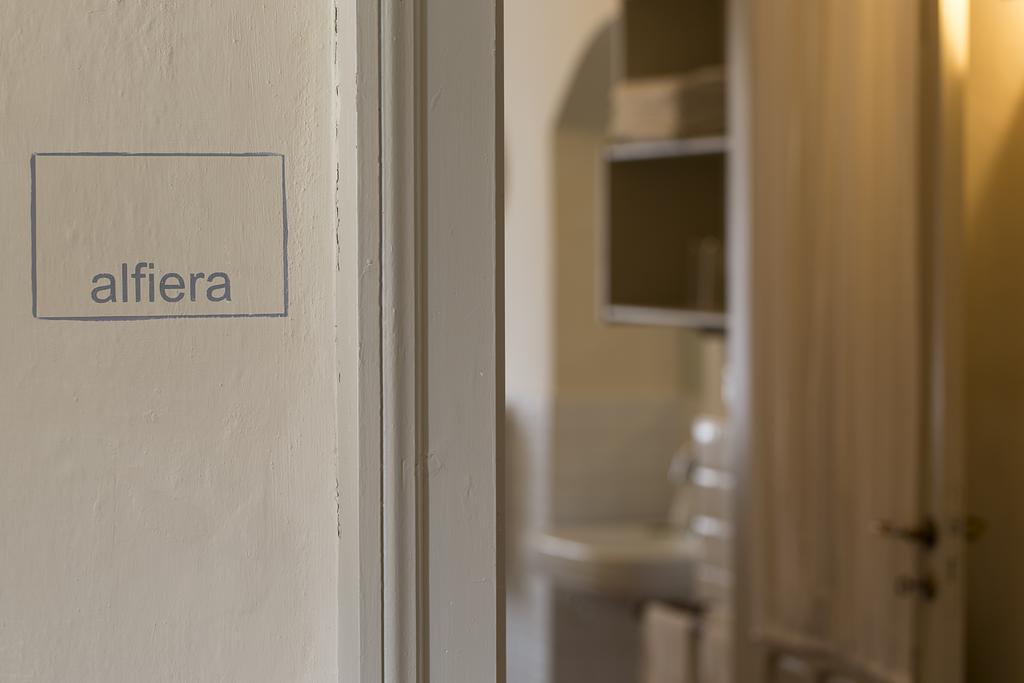 Marchesi Alfieri - Cantine E Ospitalita San Martino Alfieri Pokoj fotografie