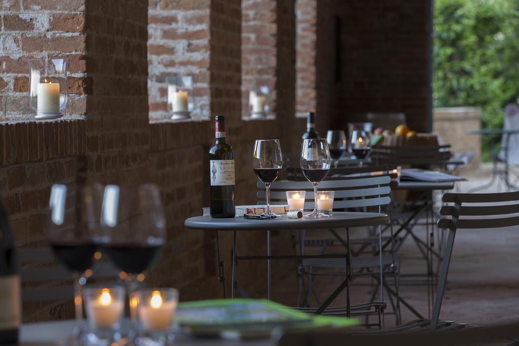 Marchesi Alfieri - Cantine E Ospitalita San Martino Alfieri Exteriér fotografie