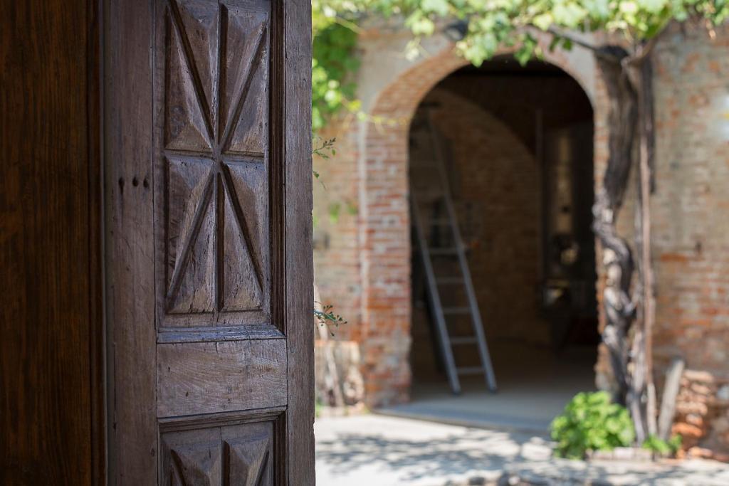 Marchesi Alfieri - Cantine E Ospitalita San Martino Alfieri Exteriér fotografie